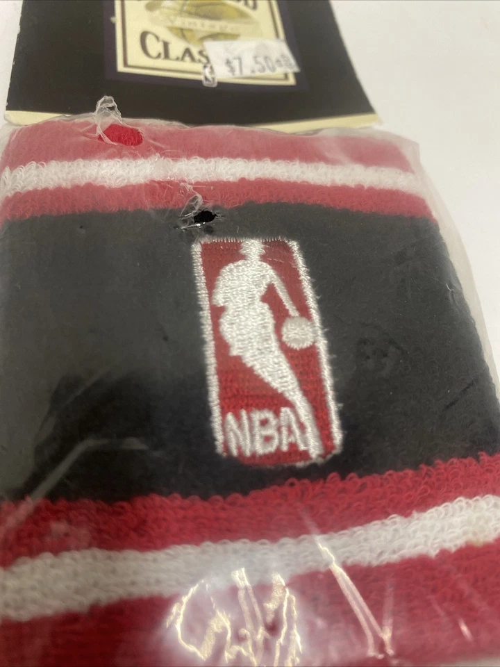NBA 红色 白色 黑色 Logoman 双宽腕带 裸脚 原装 A1 — 第 2/4 张图片