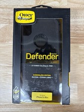 OtterBox Defender Series Screenless Case  Holster For Apple iPhone Xs Max Black