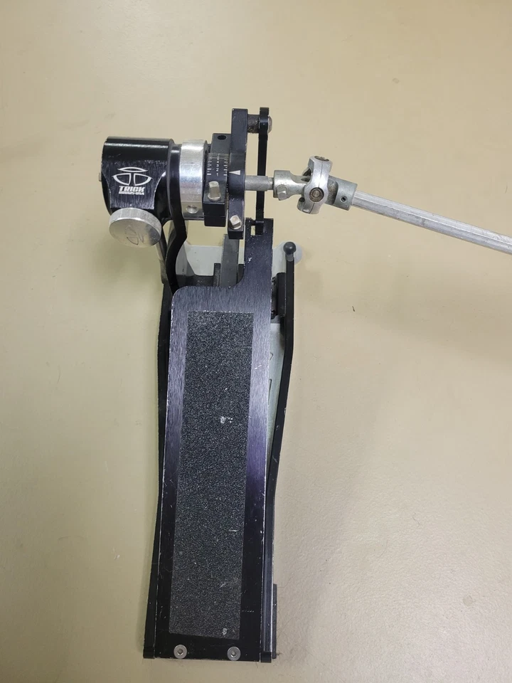 Pedal de bombo doble Trick Dominator Direct Drive usado Foto 4 de 4