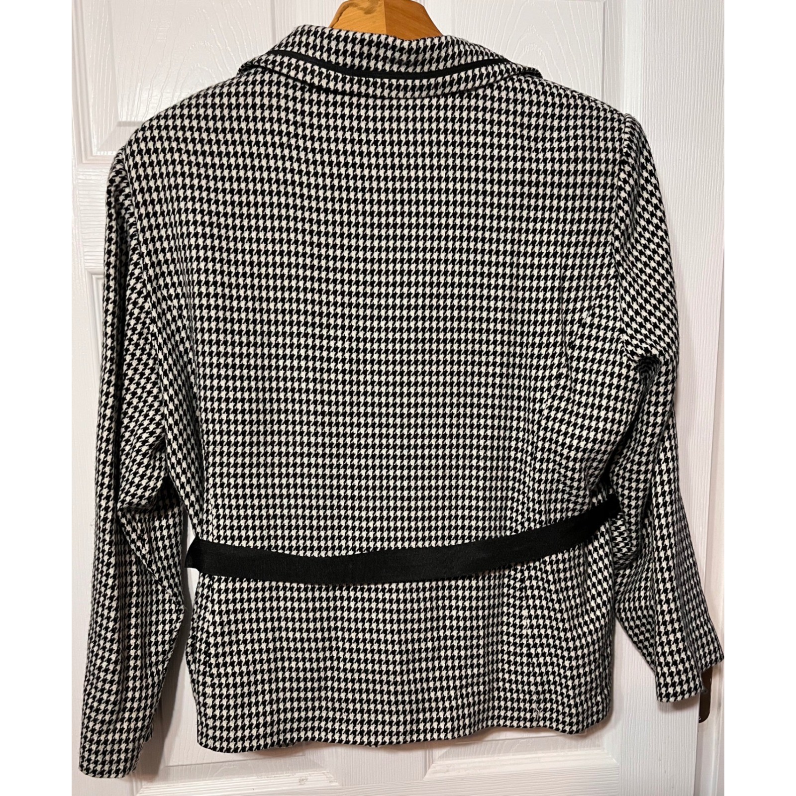 STUDIO I Houndstooth Button Front Blazer & Flounc… - image 4