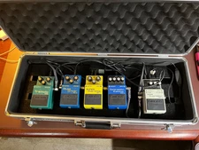 Boss Pedal Board complete with Pedal train Metro 24, PSA Power Supply and Cables