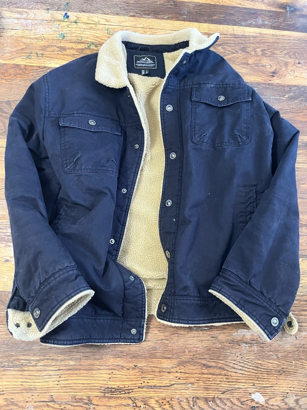 High End Men's Jacket Insulated Warm And Made Of High Quality Materials