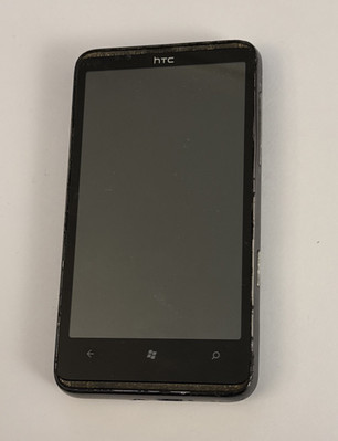 HTC HD7 -8GB Schwarz WINDOWS PHONE 7 Spender Display Lcd Accu Kamera Etc