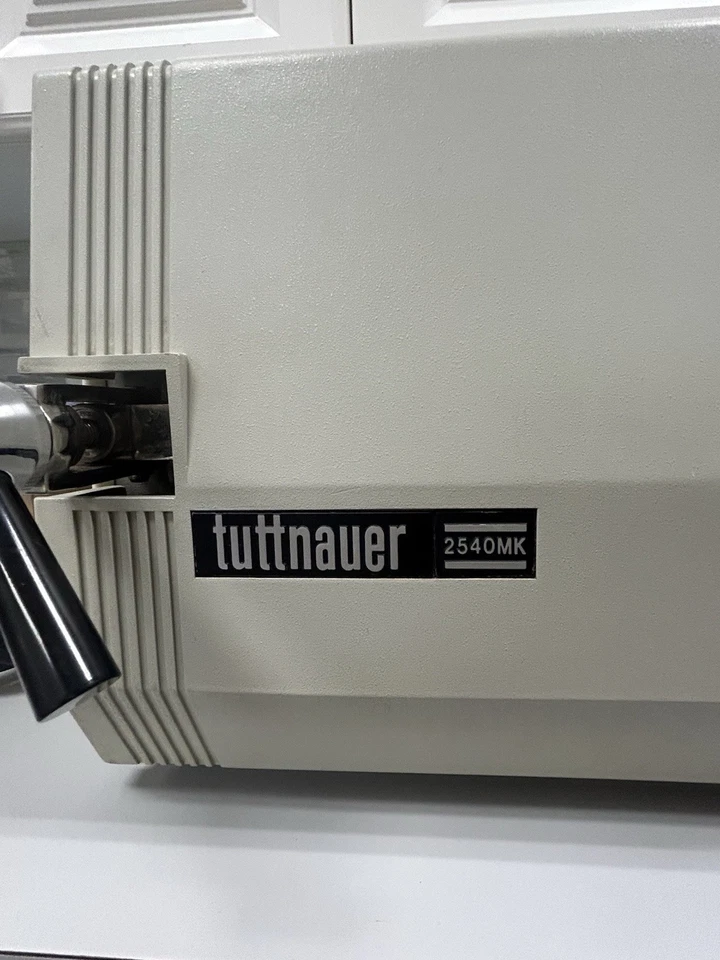 Esterilizador Autoclave Tuttnauer 2540MK 220 Voltios ¡¡¡Nuevo Precio!!!  $700. Foto 4 de 4