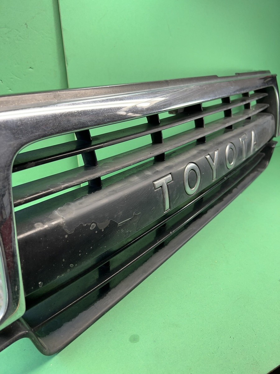 1991-94 Toyota Land Cruiser 80 Series FJ80 Fzj80 Grille 53111