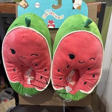 Squishmallows Women  s Wanda The Watermelon Pink Plush Slippers Size 11/12 NEW