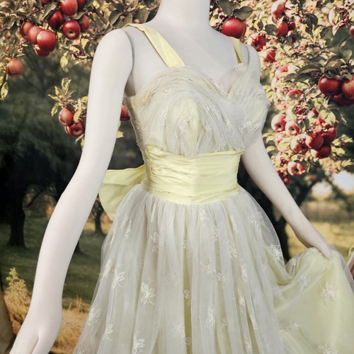Abito vintage anni 50 spalline spaghetti giallo tulle taffettà fiocco ricamo floreale - Foto 10 di 18