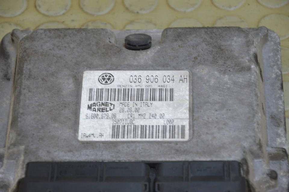 25601 Centralina motore Seat Ibiza III 1.4 b dal 2001 al 2009 cod 036906034ah - Immagine 2 di 4