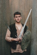 Harry Melling "Merlin" Autogramm signed 20x30 cm Bild 