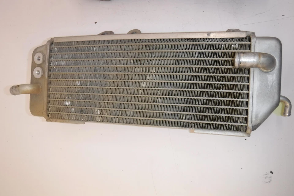 2013 2014 kawasaki kx250f OEM RADIATOR SET LEFT AND RIGHT - Image 3 of 4