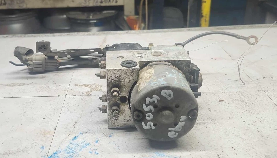 Bomba de freno antibloqueo Infinity I30 Nissan Máxima 1998-1999 unidad abs Foto 2 de 4