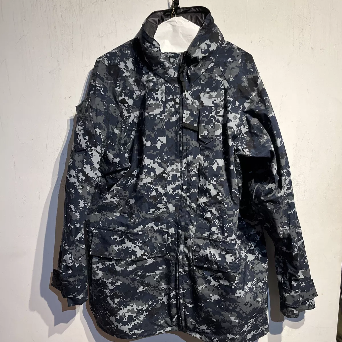 U.S. NAVY USN NWU TYPE I GORE-TEX PARKA MEDIUM LONG BLUEBERRY DIGITAL CAMO