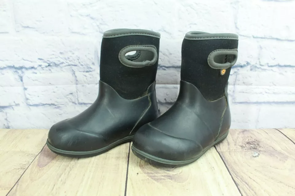 Bogs Classic Solid Kids Black Rubber Pull On Waterproof Rain Boots Size 9 Youth - Image 2 of 4
