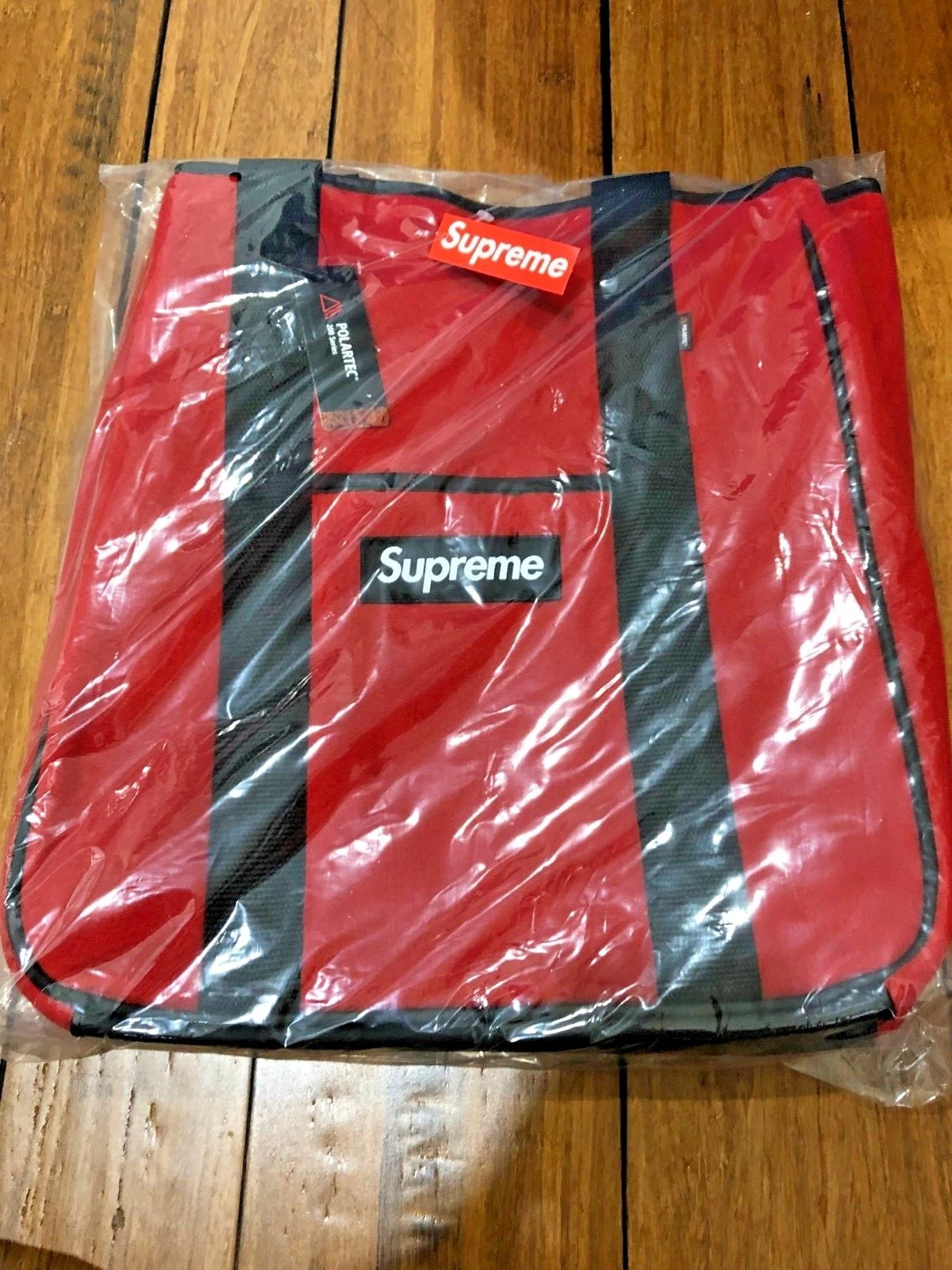 SUPREME FW18 POLARTEC TOTE RED AUTHENTIC BAG NEW IN HAND!