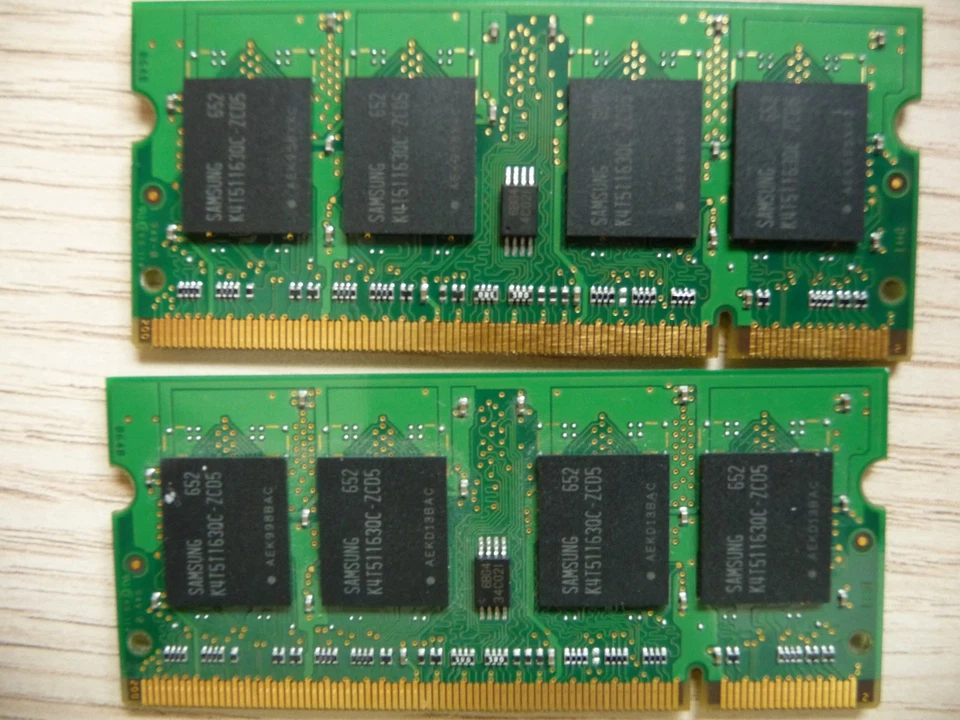 Hynix 1 GB 533 MHz DDR2 Memory (M470T6554CZ3-CD5) Pair of 2 x 512MB - Image 2 of 2