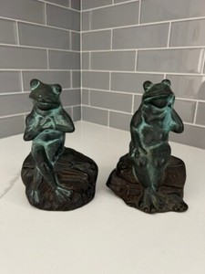 SPI San Francisco USA Garden Frog Sculpture Set of 2