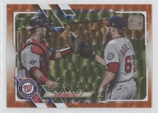 2021 Topps Orange 107/299 Sean Doolittle #17 x5u