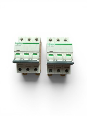 2x Schneider Electric iC60N C25 25A 3-Pole MCB Circuit Breaker A9F79325 NOS