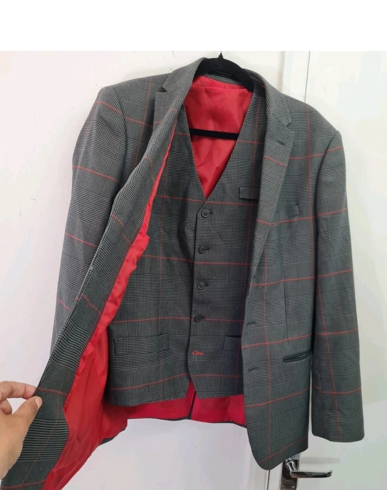 Dimensions Corporate Wear Checked Suit Chest Size 36 R Waist 30R Leg 31in(3pcs) - Image 4 of 4