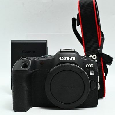 Canon EOS R8 24,2 MP Spiegellose Kamera Body [Near Mint / Shutter Count 5000]
