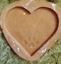 Forma lateksowa do wykonania pomnika dla zwierząt domowych