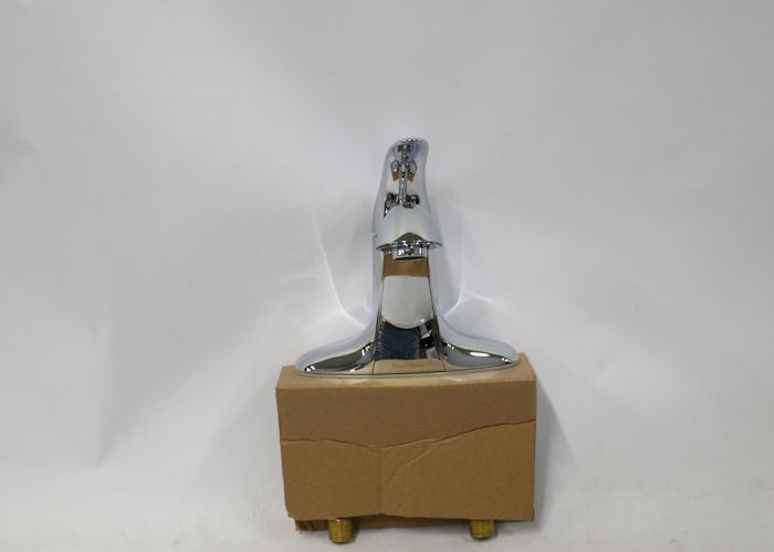 Pfister J142-SR0C Serrano Centerset Single Control Bathroom Faucet - Chrome 13690₽