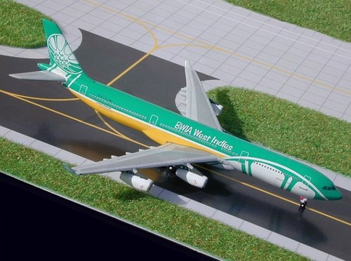 1:400 Gemini Jets BWIA Airbus A340-313X 9Y-TJN Ultra Rare 2000 Units Made. - Picture 3 of 8