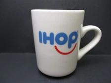 Tuxton Coffee Mug Cup Smiling IHOP Restaurant Ware House of Pancakes 18