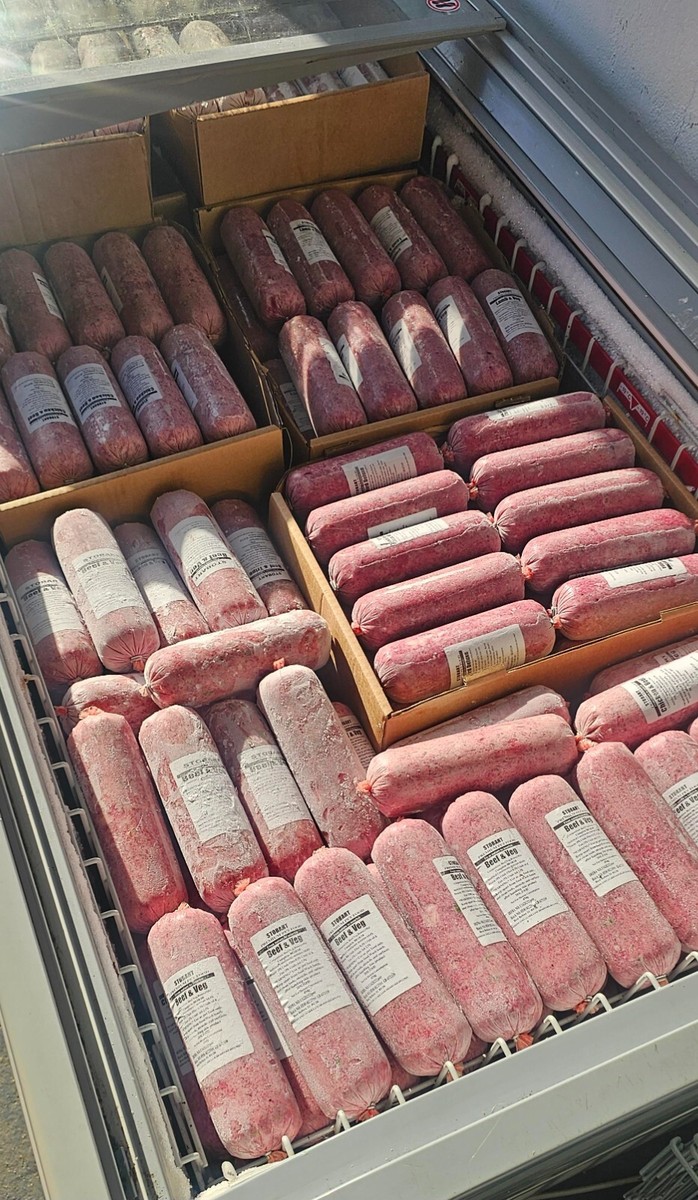 RAW FROZEN DOG FOOD BARF DIET 80,10,10 CHUBS BULK BUY UK