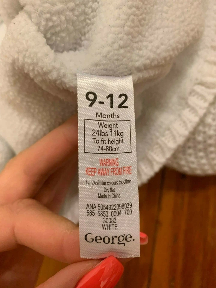 Cárdigan George Niño Pequeño Orejas Capucha Botón Delantero Blanco Talla 9-12 Meses Foto 4 de 4