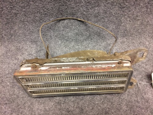 1967 Cadillac Coupe DeVille LH Drivers Front Side Marker Light Lamp OEM 31656 - Picture 4 of 5