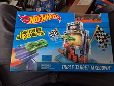 2015 Hot Wheels Triple Target Takedown Track Sets "1 Car Included"