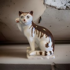 Vintage Franklin Mint Curio Cabinet Cat Figurine 18th Century German Style 