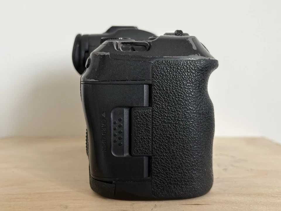 Canon EOS R5, photo 3 of 5