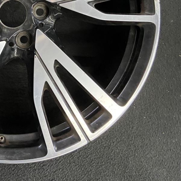 BMW i8 2014-2017 Rear Right Wheel Black P/N 56086205