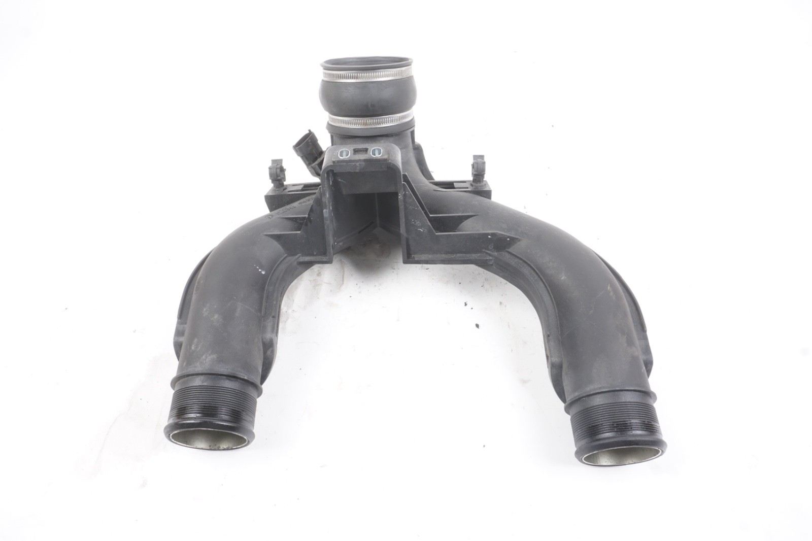 2014 - 2020 Maserati Ghibli 3.0L Engine Air Intake Duct Tube Hose OEM