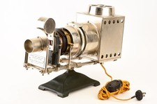 Great National No1 Stereopticon with Rare Water Tank for Wet Specimens V27