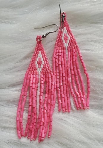 Handgefertigte Saatperlen Tropfen Ohrhänger rosa & weiße Perlen
