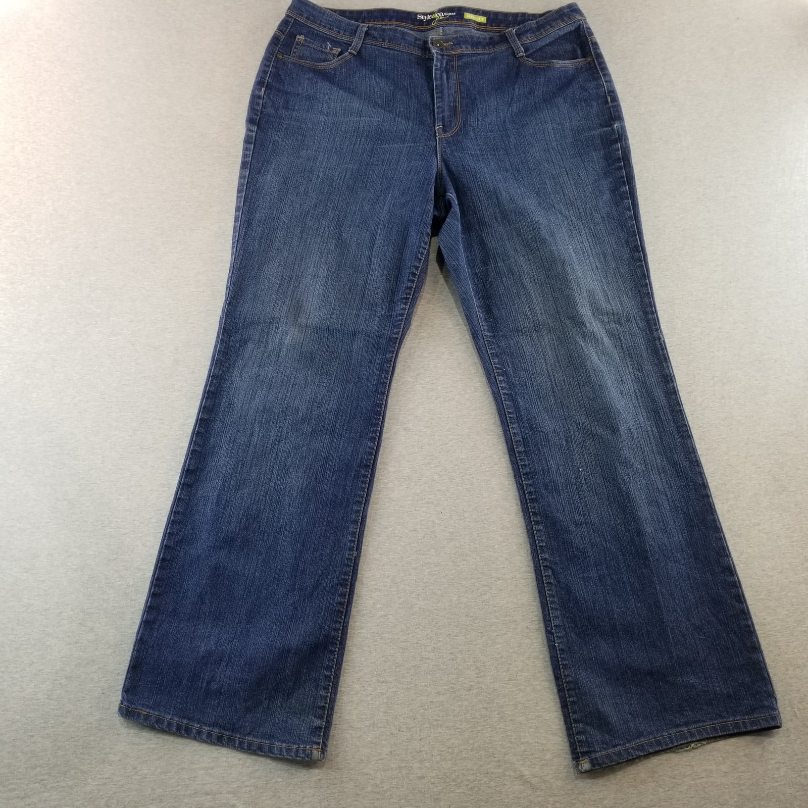 Style & Co Jeans Women's Sz 16W Bootcut Dark Wash Nice Quality Normcore Stylish