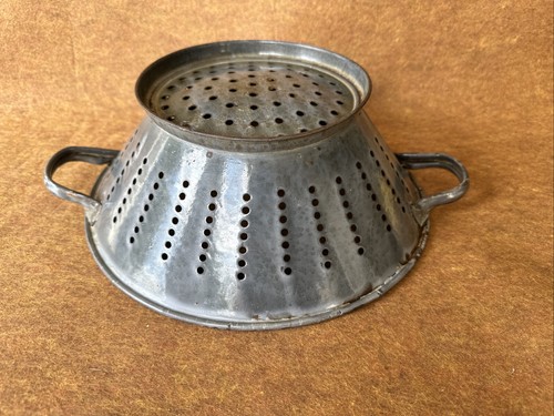 Vintage Primitive COLANDER Granite Ware Enameled Mottled GRAY w/Handles EARLY - Picture 6 of 24