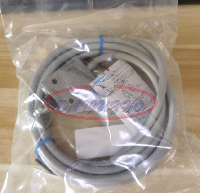 Công tắc hành trình Omron D4C-1320-P