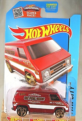 2015 Hot Wheels #55 HW City-HW Rescue SUPER VAN Red Variation w