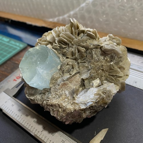 AQUAMARINE BERYL ON MUSCOVITE FROM NAGAR MINE, PAKISTAN HEAVY 487g MF9635 - Picture 6 of 15
