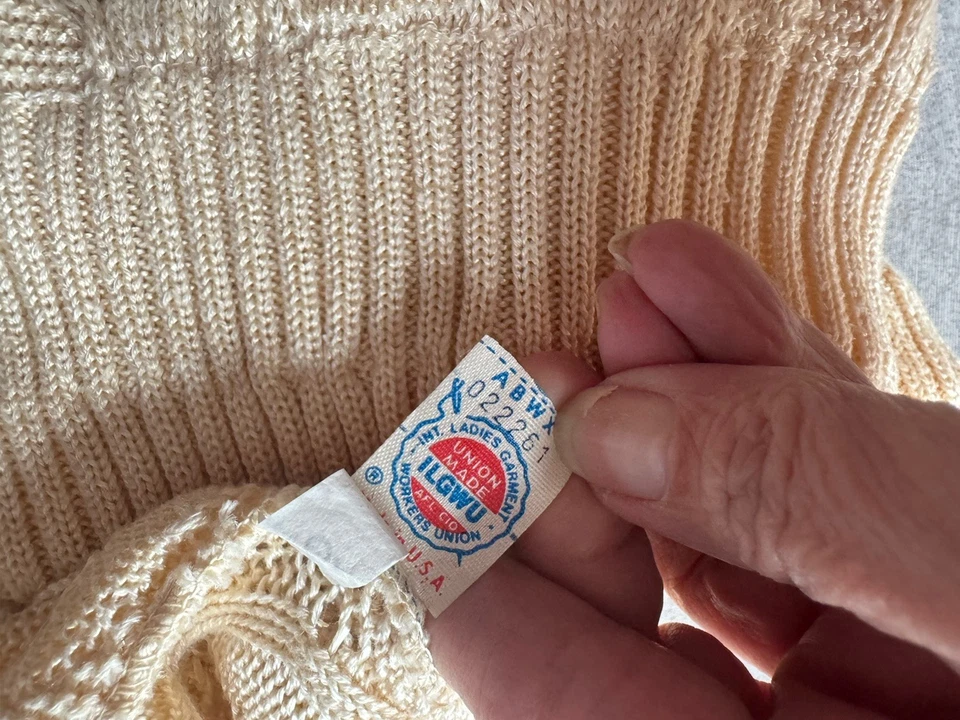 Vtg Vivanti Knit 2 PC Silk Blend Cream Skirt Sweater Set Sz 10 Elegant READ - Image 4 of 4