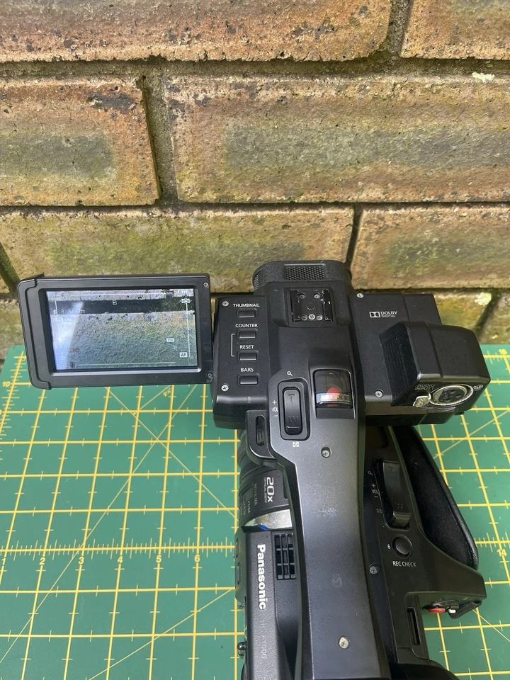 Panasonic HC-X1000 4K Professional Video Camera Camcorder - Image 3 of 4