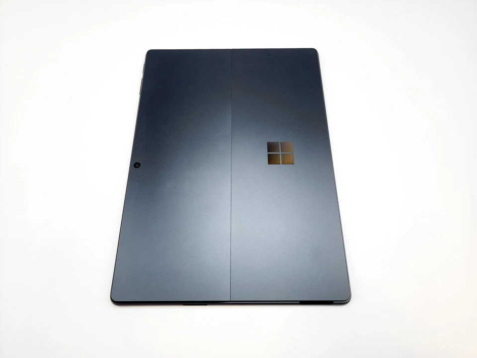 Microsoft Surface Pro 9 13" i5 12th Gen 8GB RAM 256GB SSD 2.5GHz Black Good - Image 4 of 4