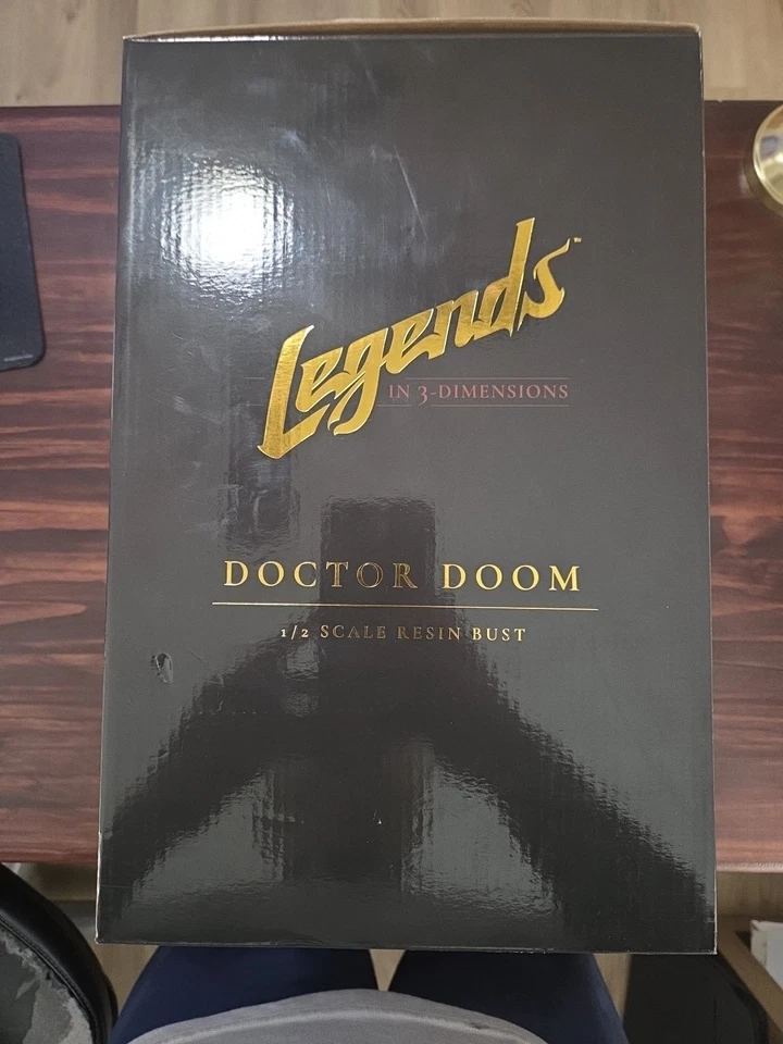 Legends In 3D 1/2 Scale Doctor Doom Bust, Marvel Universe Diamond Select - Image 2 of 4