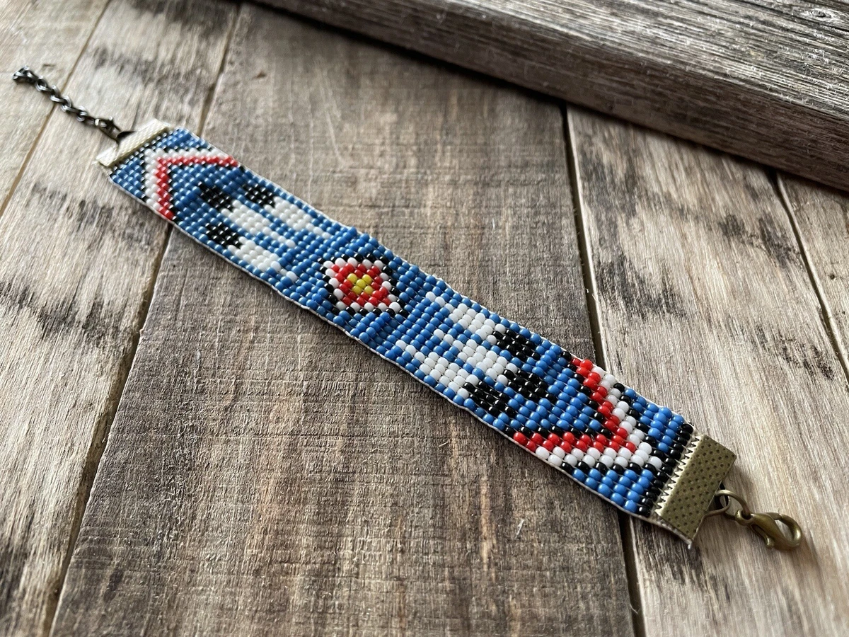 BeadedBracelet in Multicolor Southwestern Feather Design