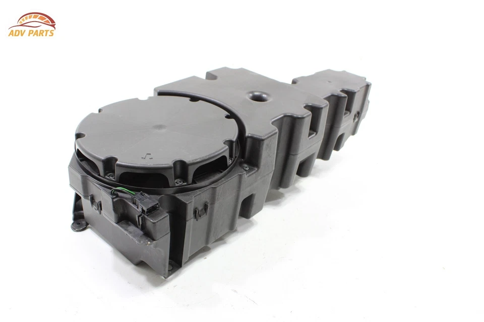 2018 - 2020 BENTLEY BENTAYGA REAR SUBWOOFER SUB WOOFER SPEAKER BASS BOX OEM - Image 3 of 4