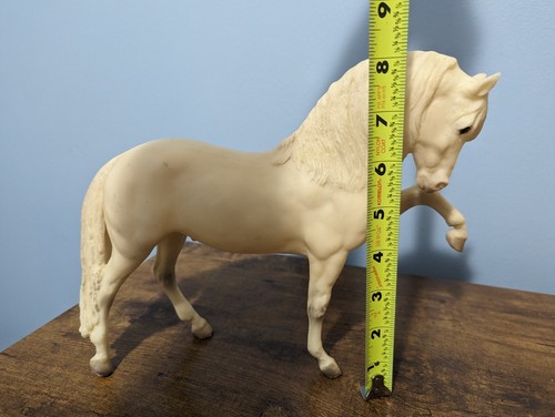 Vintage Breyer #68 Legionario III Andalusian White Alabaster Branded CH Stallion - Picture 8 of 8
